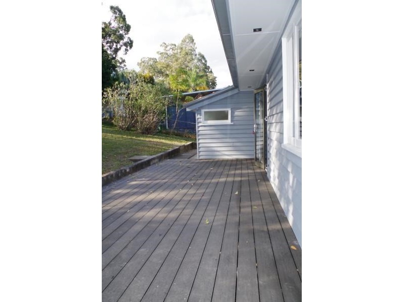 90 Nursery Road, Holland Park West QLD 4121