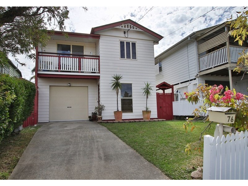 76 Holland Road, Holland Park QLD 4121