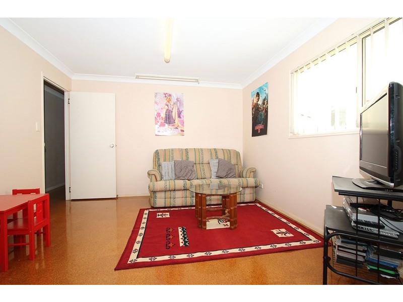 76 Holland Road, Holland Park QLD 4121