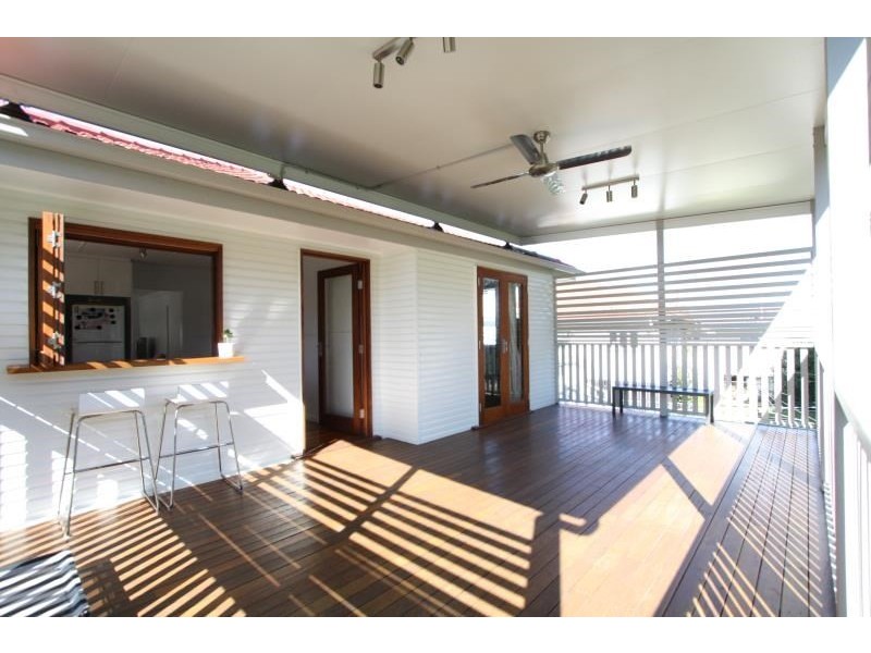 110 Harold Street, Holland Park QLD 4121