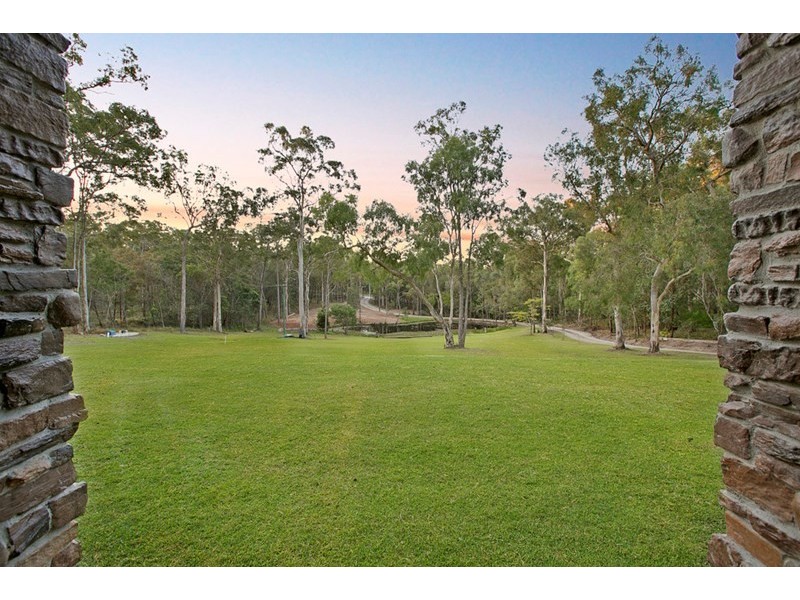 257 Leacroft Road, Burbank QLD 4156