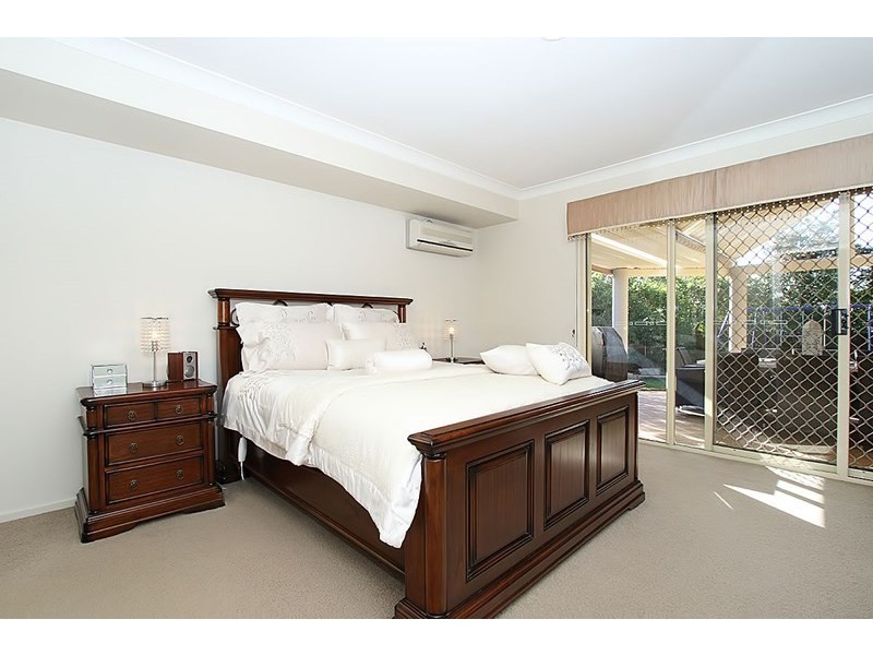 16 Juniper Place, Carindale QLD 4152