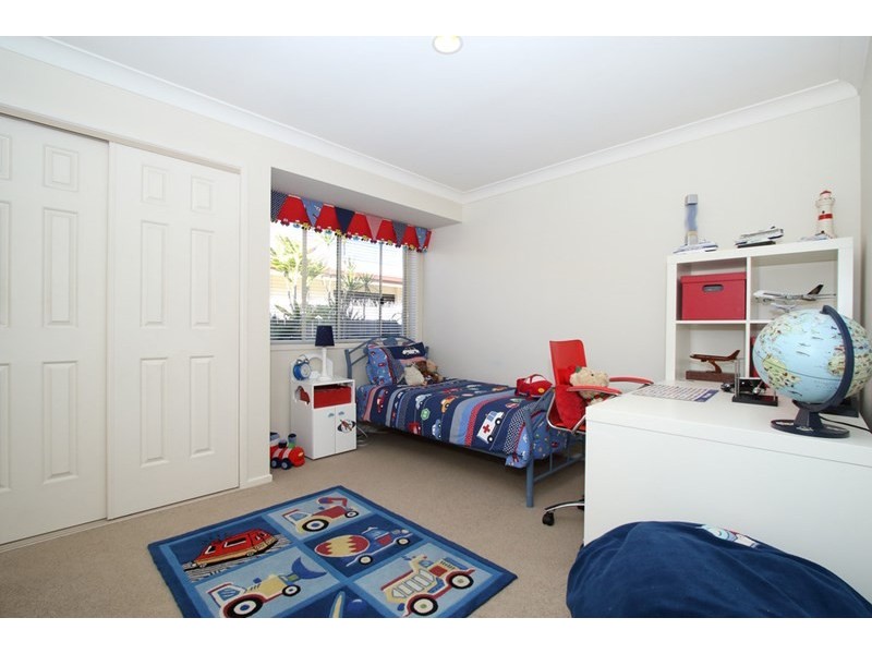 16 Juniper Place, Carindale QLD 4152