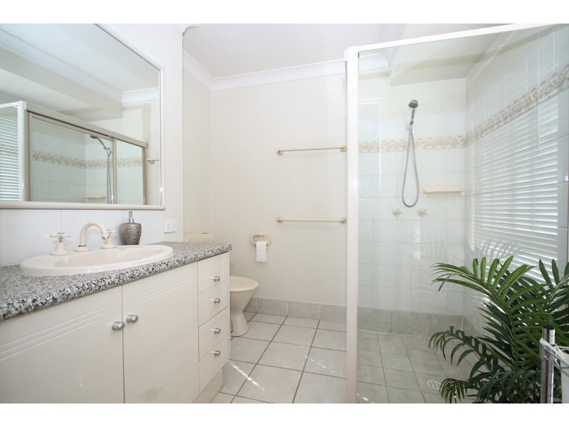 16 Juniper Place, Carindale QLD 4152