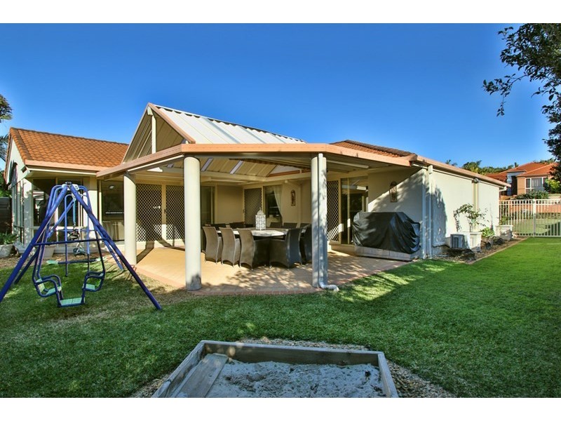 16 Juniper Place, Carindale QLD 4152