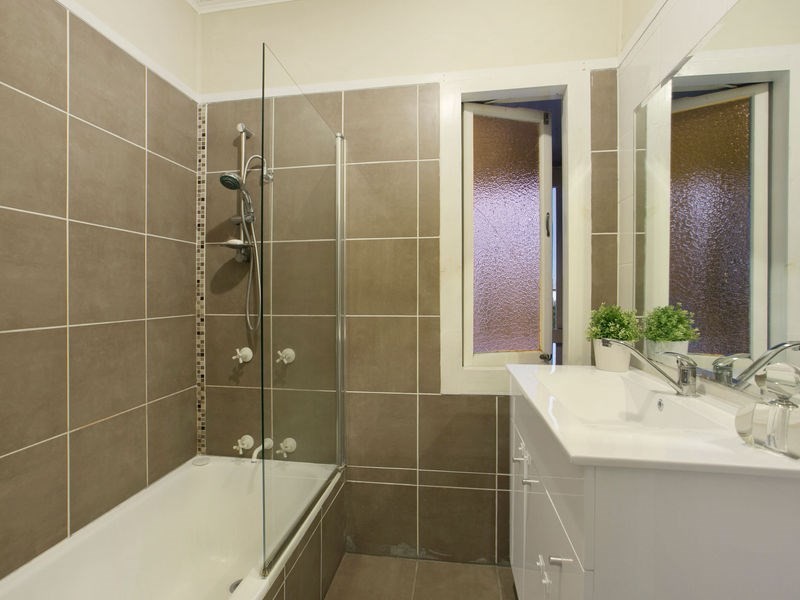 68 Marquis Street, Greenslopes QLD 4120