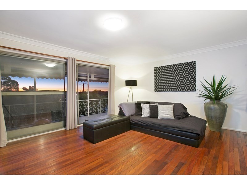 6 Cluden Street, Holland Park West QLD 4121