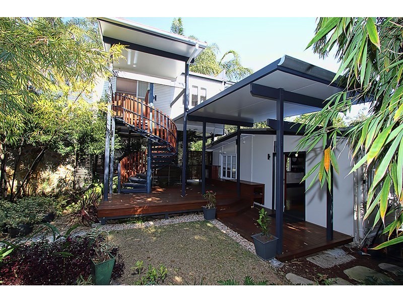 817 Cavendish Road, Holland Park QLD 4121