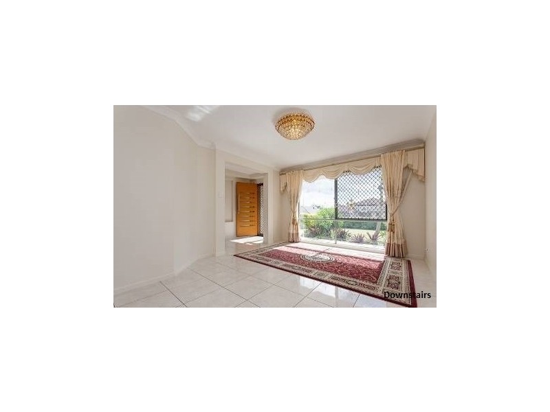 5 William Close, Doolandella QLD 4077