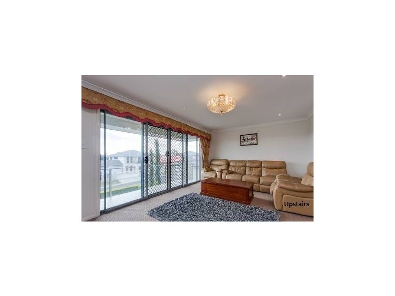 5 William Close, Doolandella QLD 4077