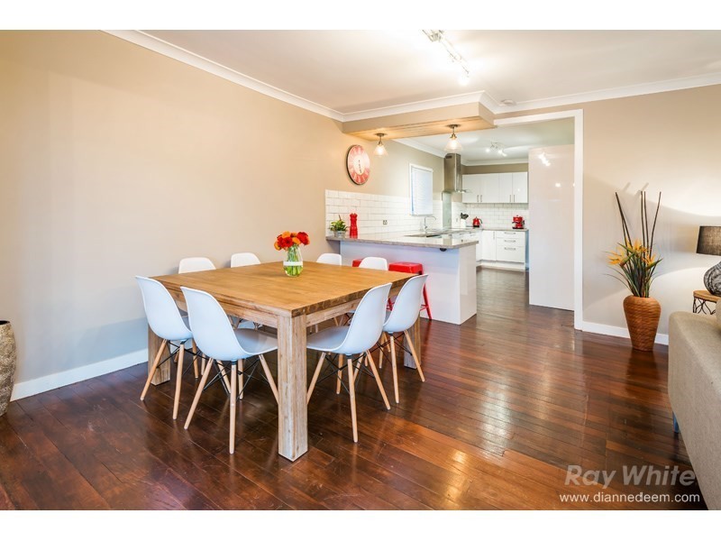 23 Oxley Drive, Holland Park QLD 4121