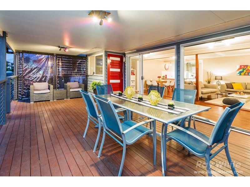 23 Oxley Drive, Holland Park QLD 4121