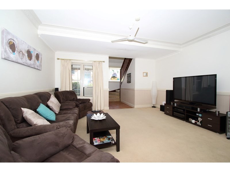 2/151 Lytton Road, East Brisbane QLD 4169