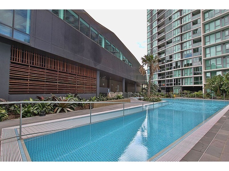 20203/8 Harbour Road, Hamilton QLD 4007