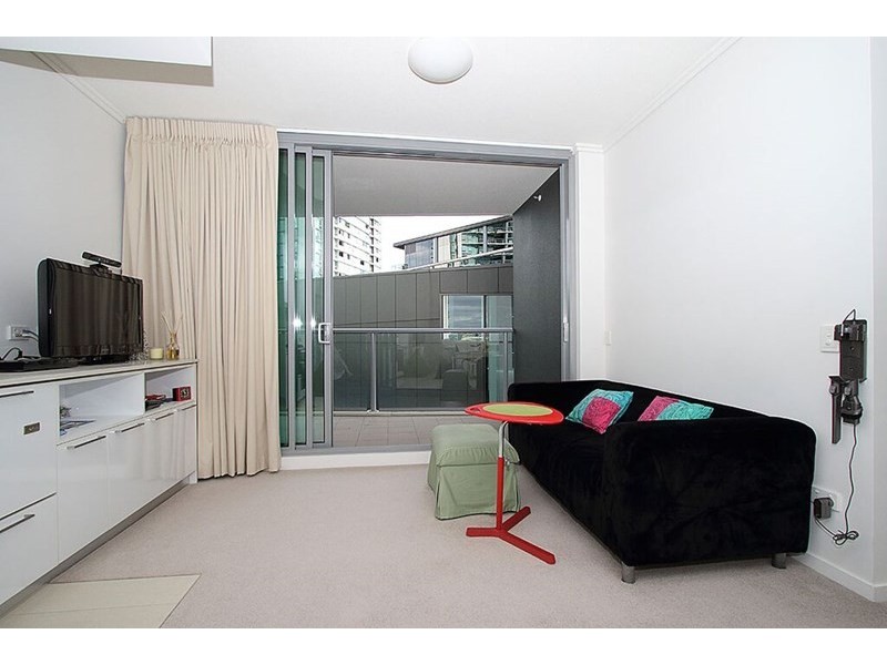 20203/8 Harbour Road, Hamilton QLD 4007
