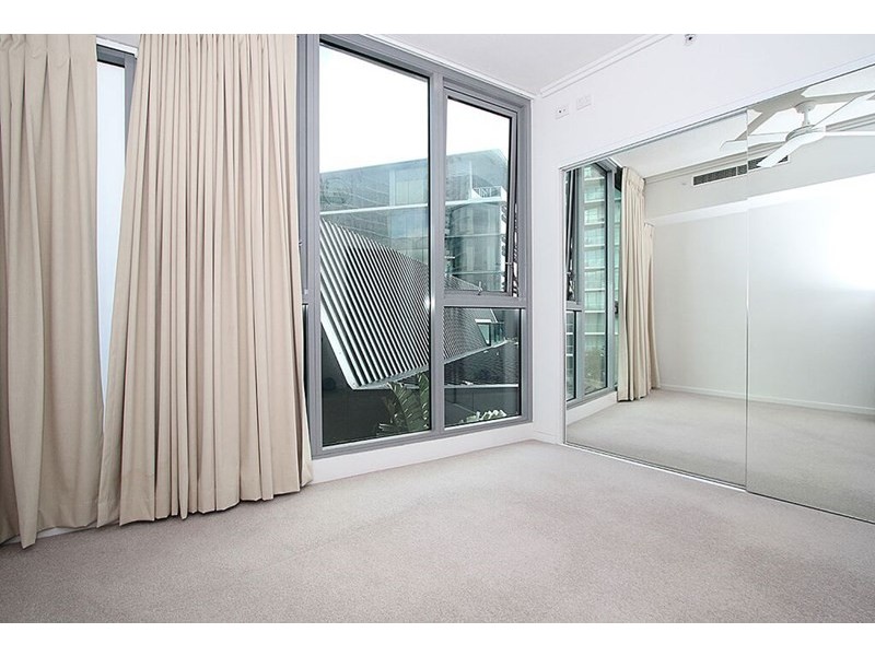 20203/8 Harbour Road, Hamilton QLD 4007