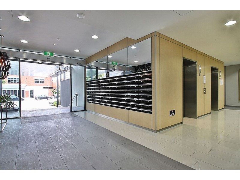 20203/8 Harbour Road, Hamilton QLD 4007