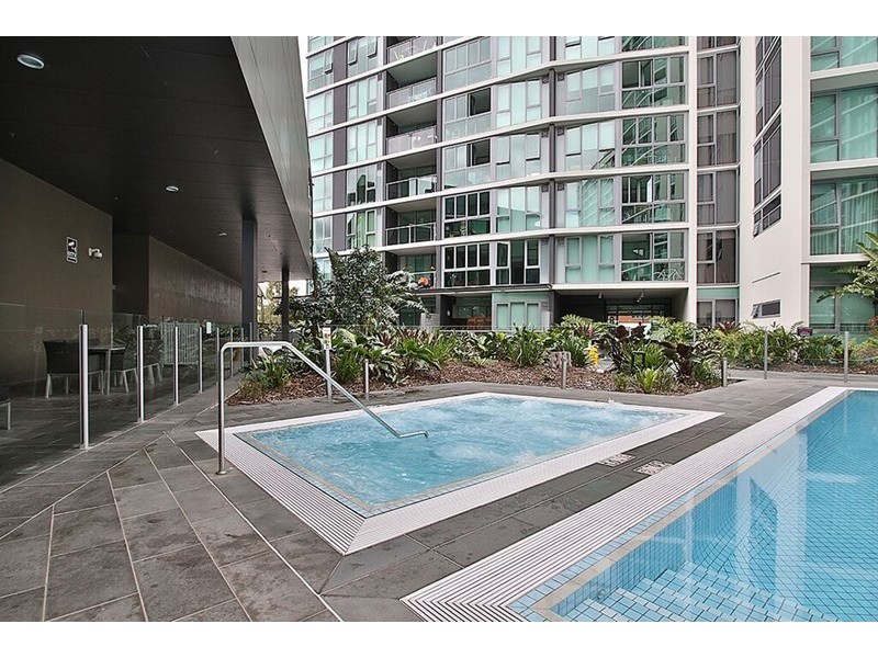 20203/8 Harbour Road, Hamilton QLD 4007