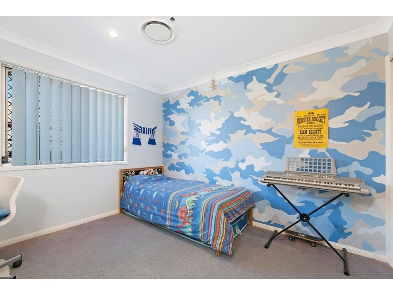 16 Carmel Place, Calamvale QLD 4116