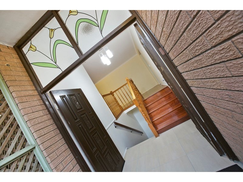 63 Brodie Street, Holland Park West QLD 4121