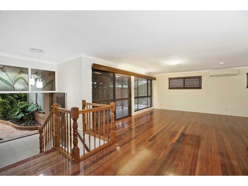 63 Brodie Street, Holland Park West QLD 4121