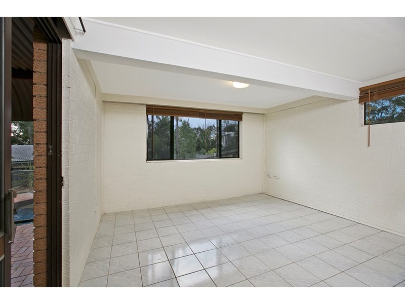 63 Brodie Street, Holland Park West QLD 4121