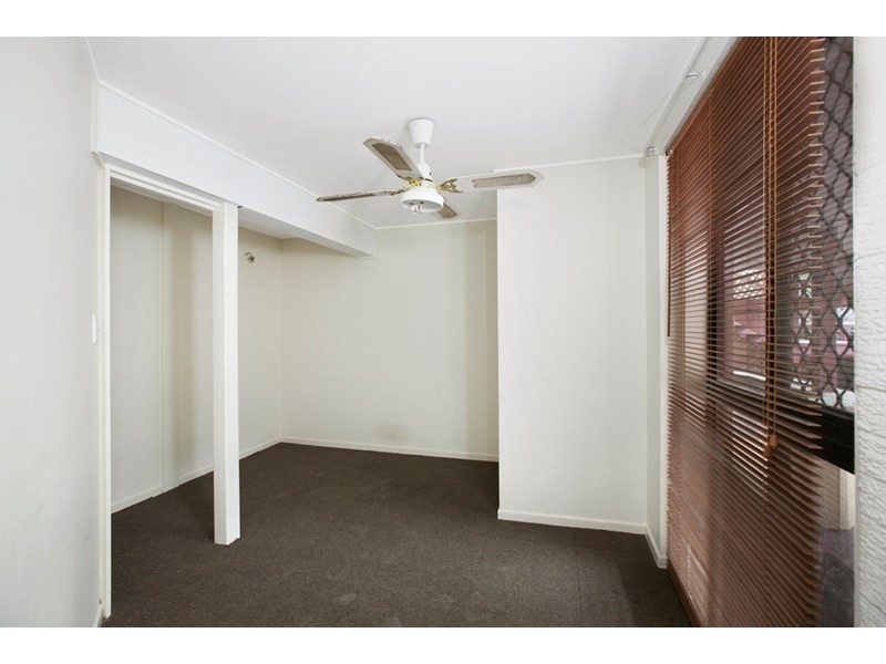 63 Brodie Street, Holland Park West QLD 4121