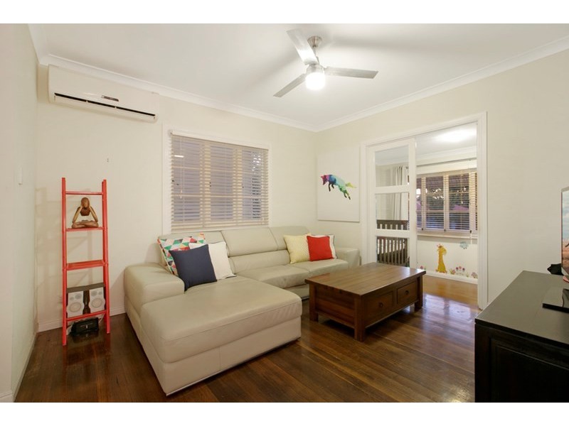 95 Oates Avenue, Holland Park QLD 4121