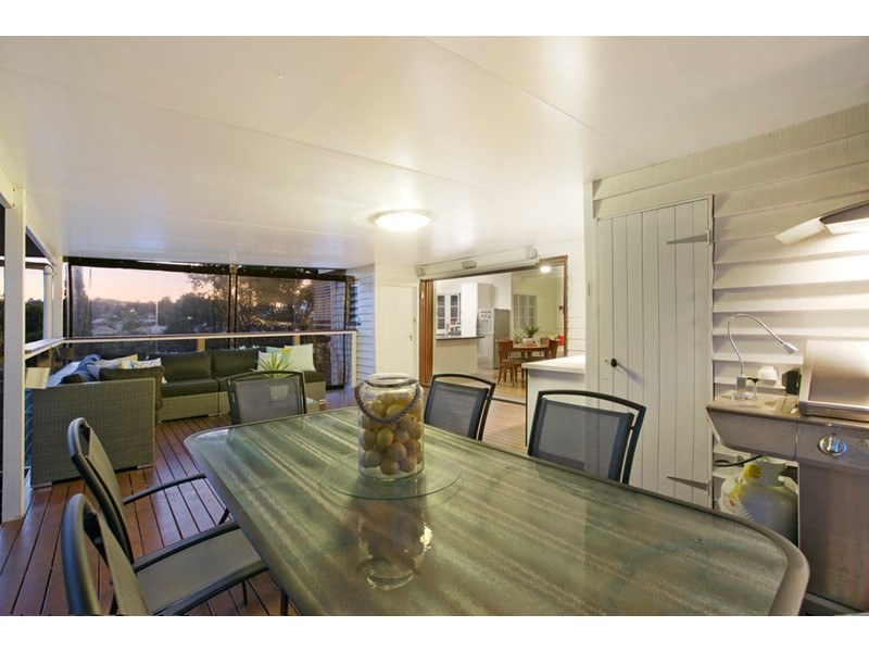 95 Oates Avenue, Holland Park QLD 4121