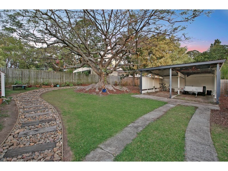 95 Oates Avenue, Holland Park QLD 4121