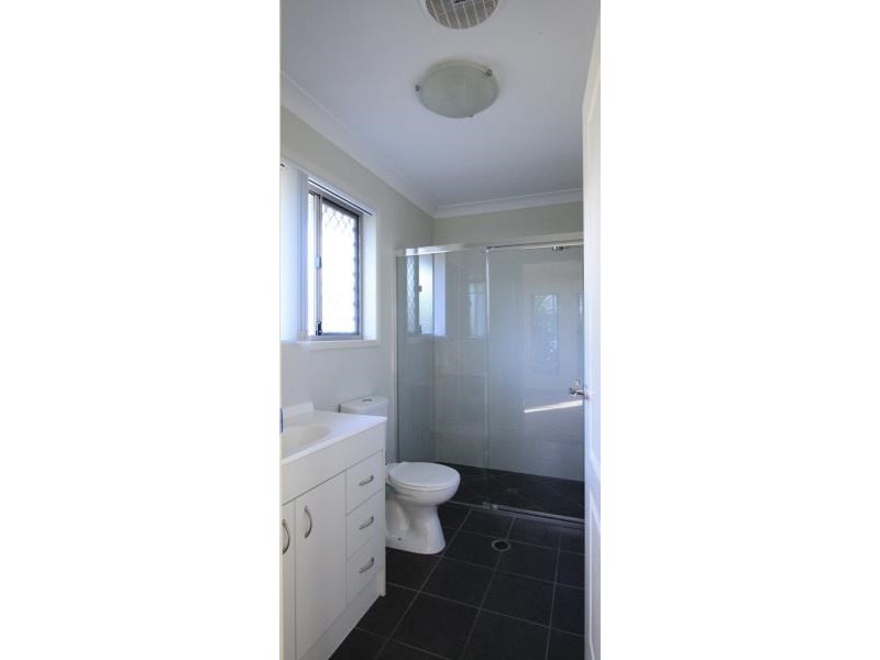 16 Quinn Close, Augustine Heights QLD 4300