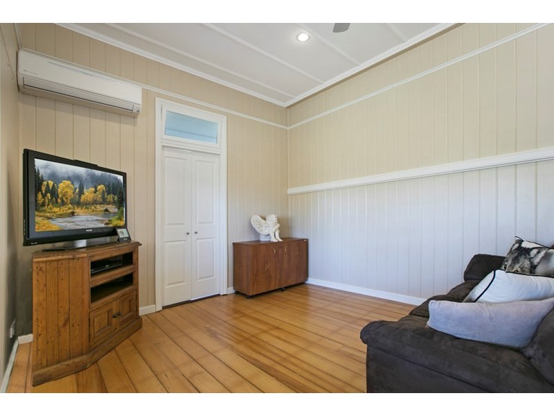 19 Delacy Street, North Ipswich QLD 4305