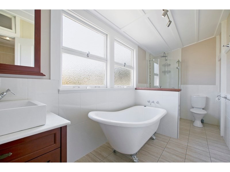 19 Delacy Street, North Ipswich QLD 4305