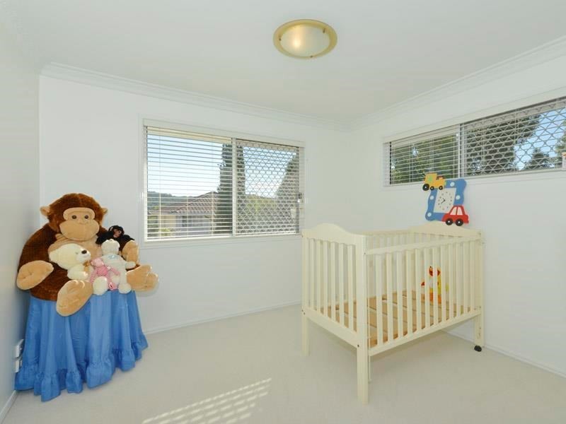 137 Cribb Road, Carindale QLD 4152