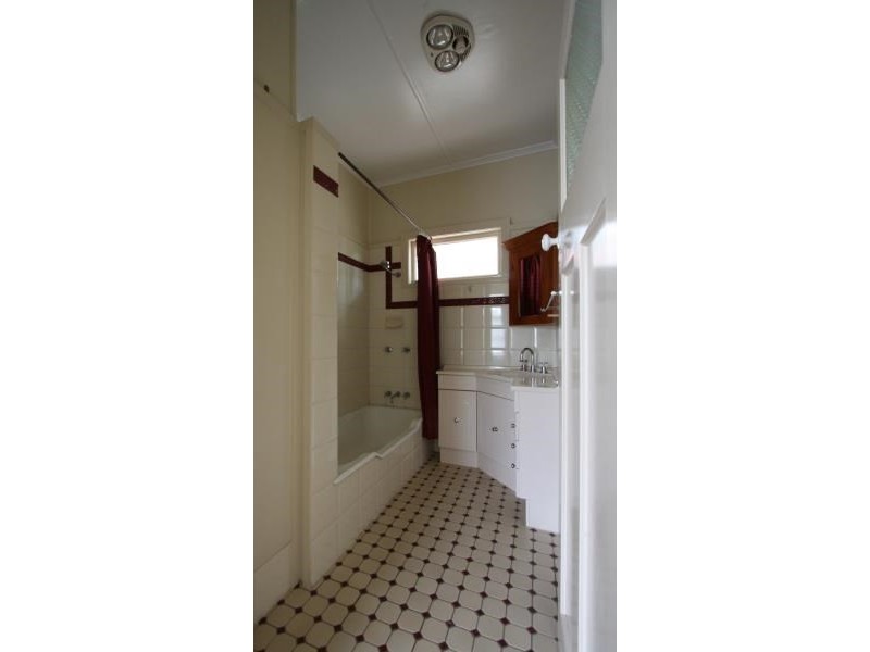 95 Tennessee Avenue, Tarragindi QLD 4121