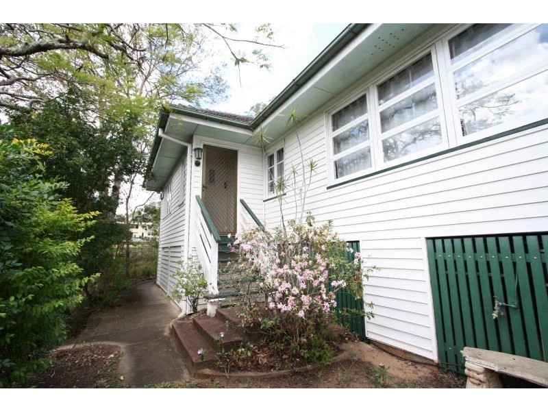 95 Tennessee Avenue, Tarragindi QLD 4121