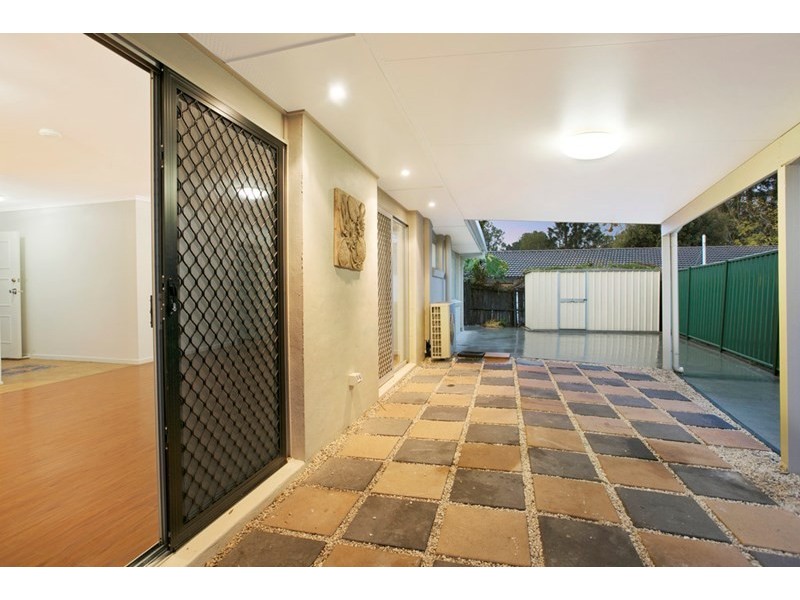 66 Granadilla Street, Macgregor QLD 4109