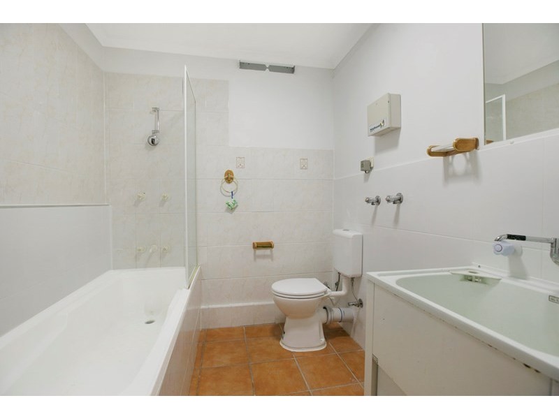 66 Granadilla Street, Macgregor QLD 4109