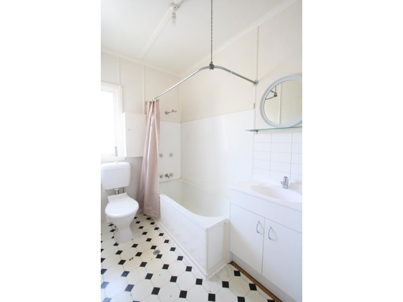 46 Galsworthy Street, Holland Park West QLD 4121