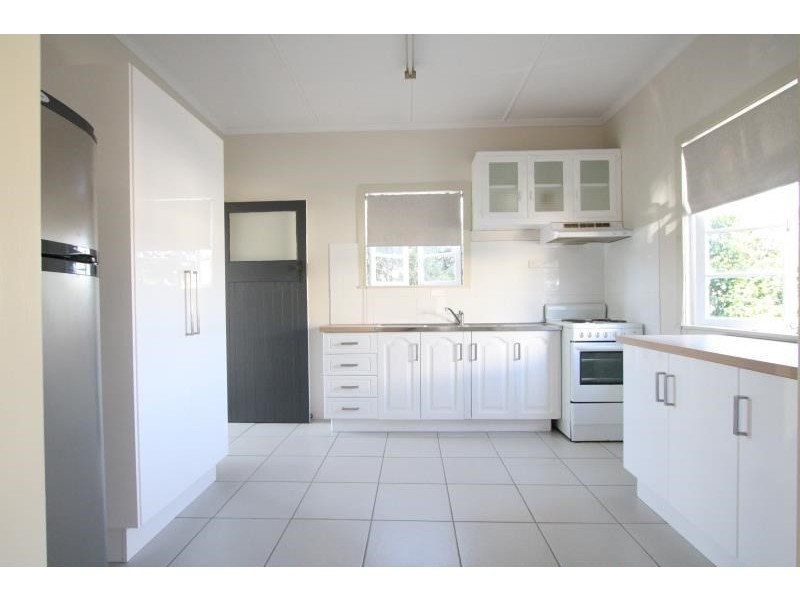 14 Miriam Street, Holland Park West QLD 4121