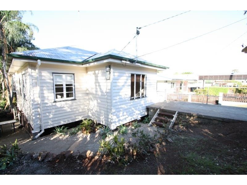 14 Miriam Street, Holland Park West QLD 4121