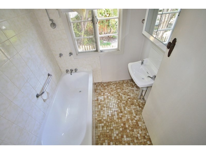 10a Corn Street, Holland Park West QLD 4121