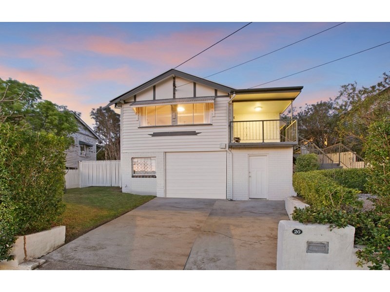 20 Smith Street, Holland Park QLD 4121