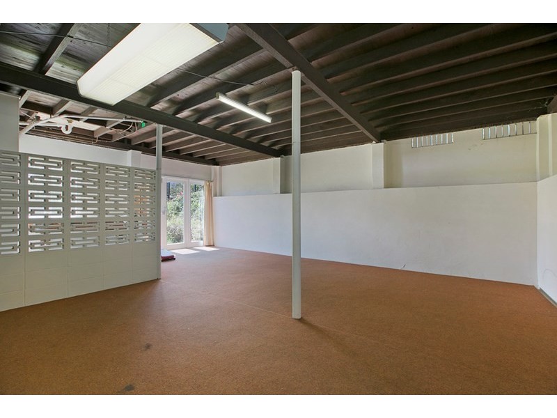 33 Brodie Street, Holland Park West QLD 4121