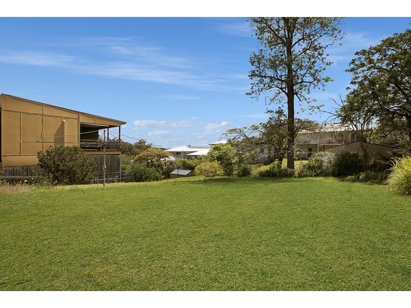 33 Brodie Street, Holland Park West QLD 4121