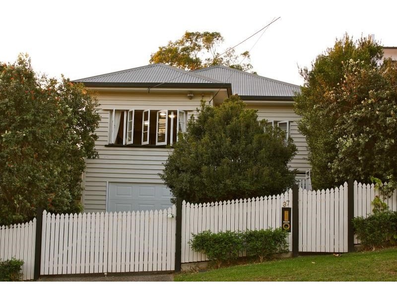 37 Boronia Avenue, Holland Park West QLD 4121