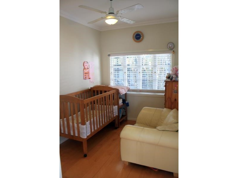 37 Boronia Avenue, Holland Park West QLD 4121