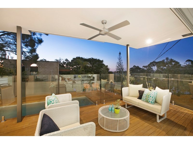 4 Odessa Street, Holland Park West QLD 4121