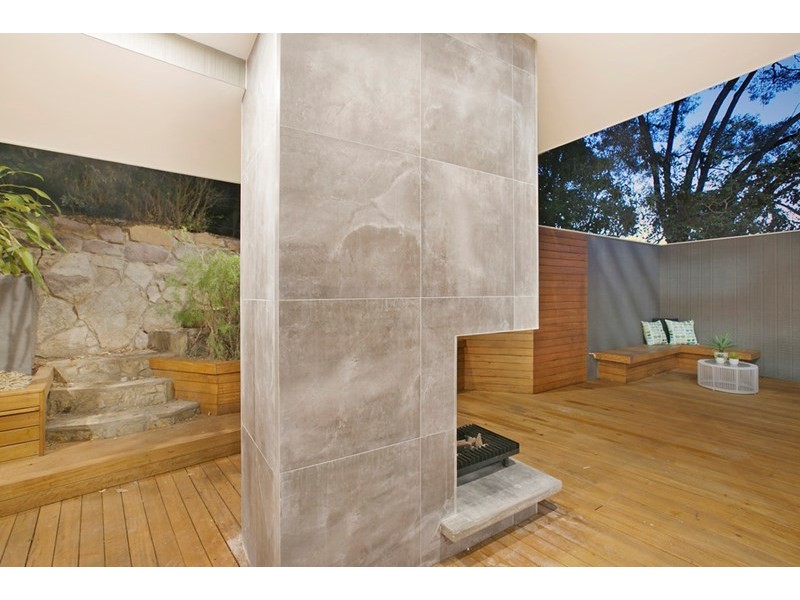 4 Odessa Street, Holland Park West QLD 4121