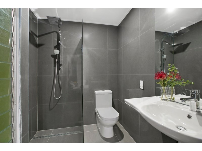 4 Odessa Street, Holland Park West QLD 4121